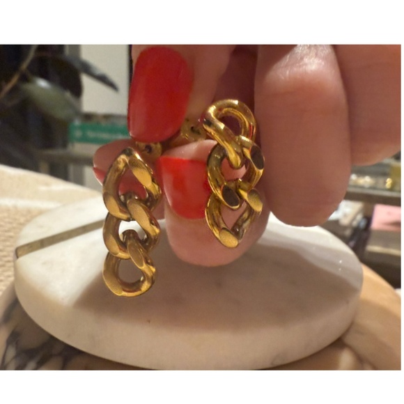 The Perfect Hoop - The Figaro Drop Hoop - 18K triple-layered gold over brass - Picture 11 of 12